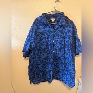 Free Assembly Blue Floral Button-Up Shirt